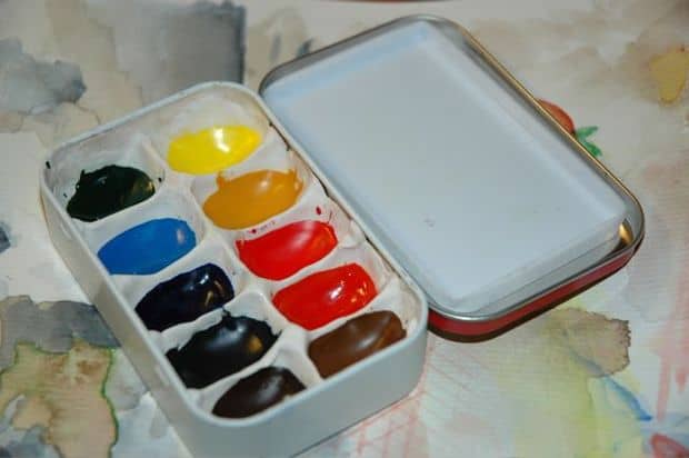 Make a pocket-sized watercolour box