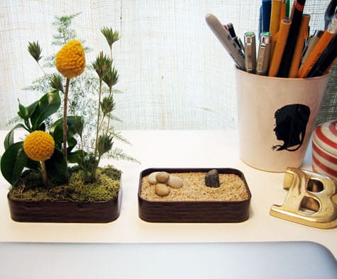 Altoid Tin: Make a miniature zen garden