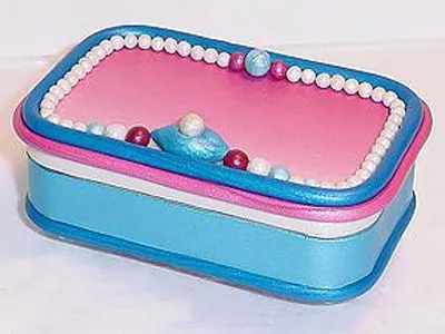 Altoids Tin Projects {Crazy genius things you can do with an empty tin!}