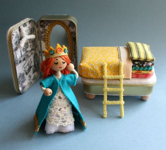 Altoid Tin Toys - Create a bed for a princess