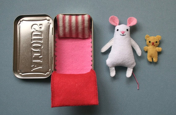 Altoid Tin Toys: Make a mouse and his teddy bear pal