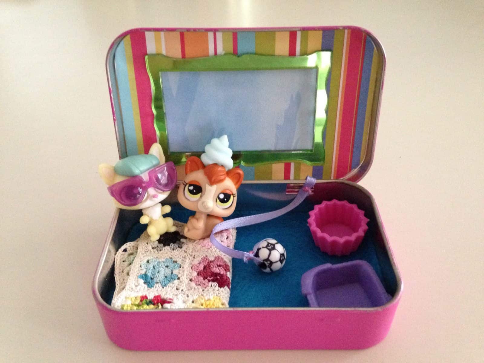 Altoid Tin Toys:  Create a miniature pet hotel