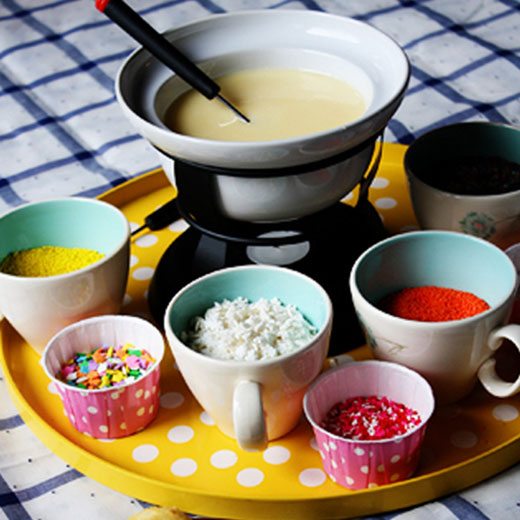 LOVE this! A cupcake fondue that