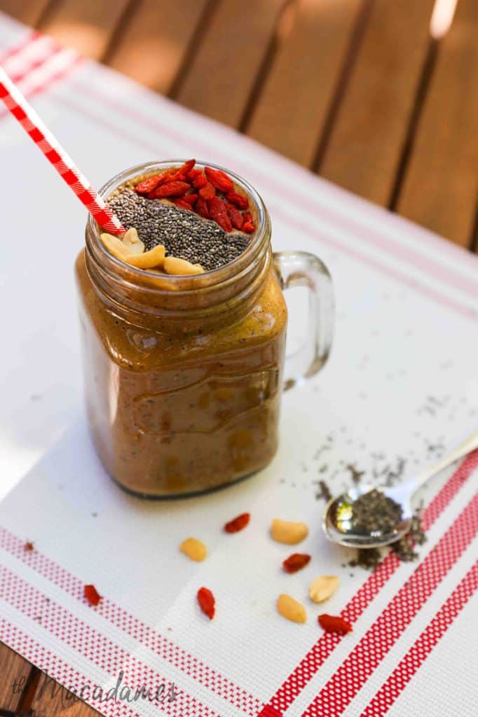 Crunchy Chocolate & Peanut Butter Power Smoothie {Vegan, RSF}