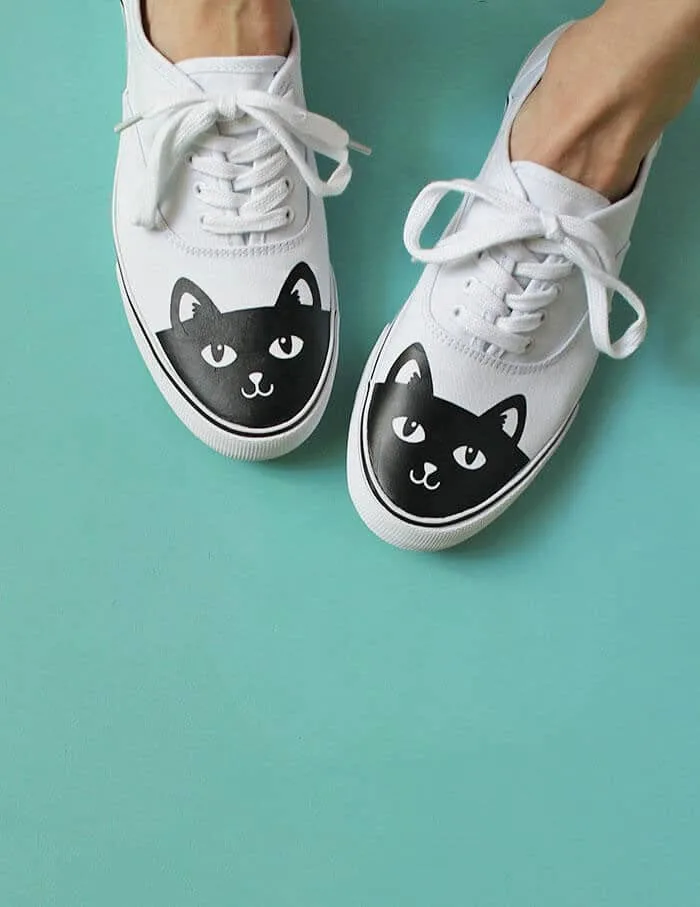 First I did like this…  Painted shoes diy, Custom shoes diy, Custom  sneakers diy