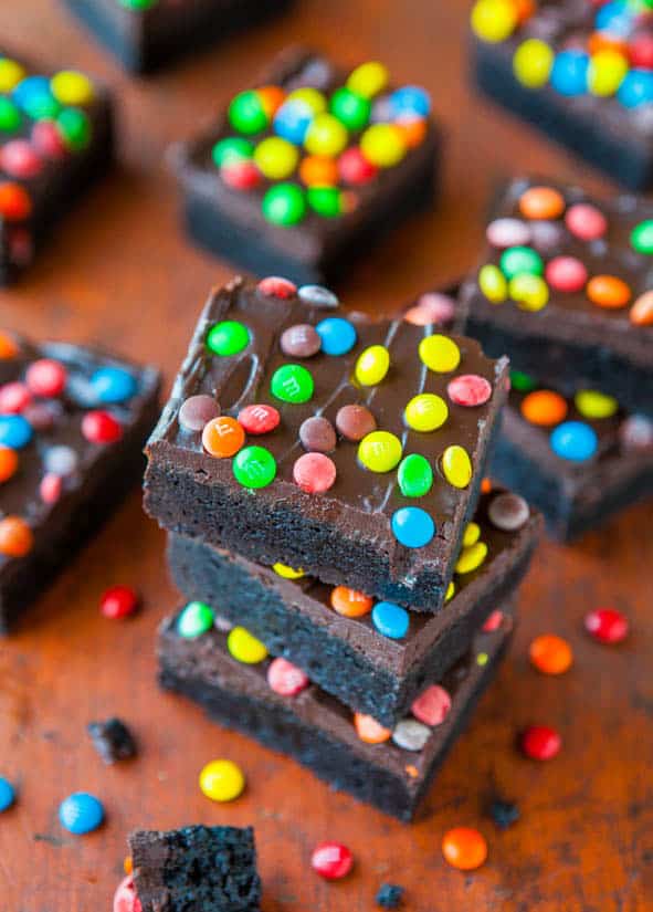 22 Delicious Dessert Bar Recipes You'll Want to Keep to Yourself