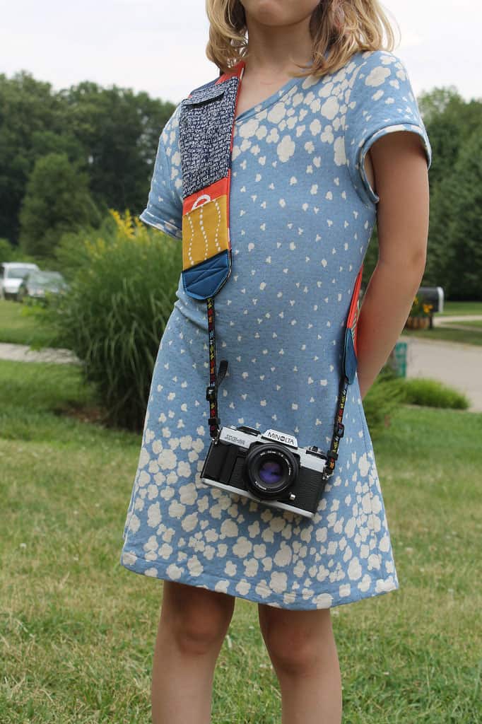 DIY Camera Strap with Pouch AKA Cammy Pack