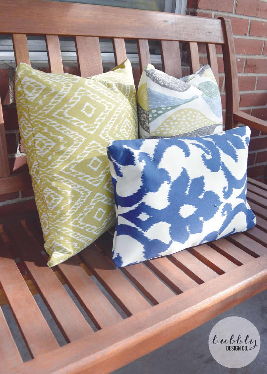 18 Amazing DIY Outdoor Pillows You Need to Make