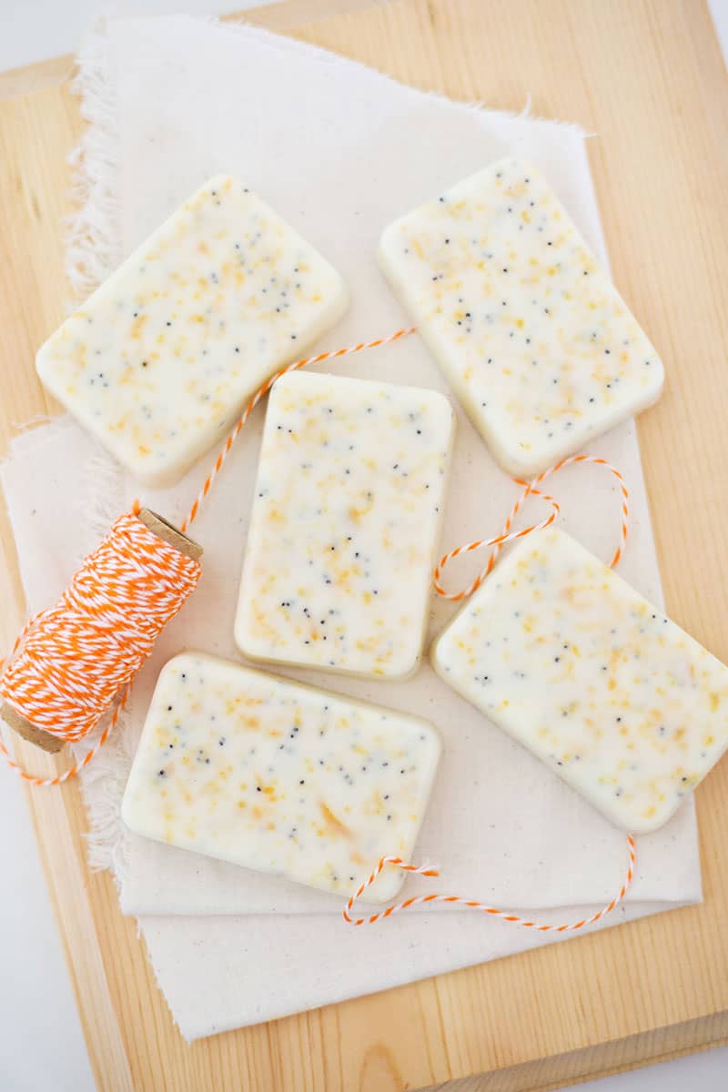 MAKE YOUR OWN SOAP: GRAPEFRUIT MINT POPPYSEED BARS