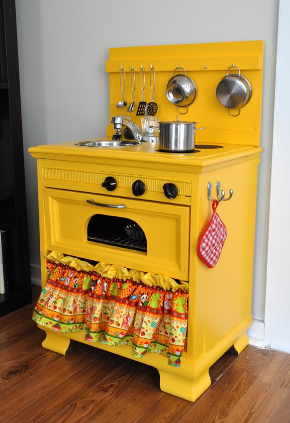 Turn an old night stand into a gorgeous play kitchen!
