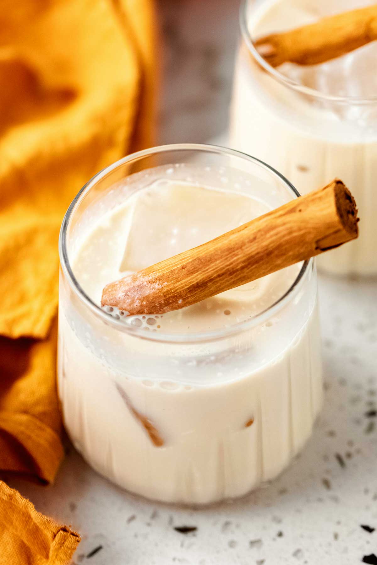 This gingerbread twist on a classic White Russian combines the creamy richness of the original with a spicy, sweet gingerbread flavor. Perfect for a cozy winter nightcap or a festive holiday treat!