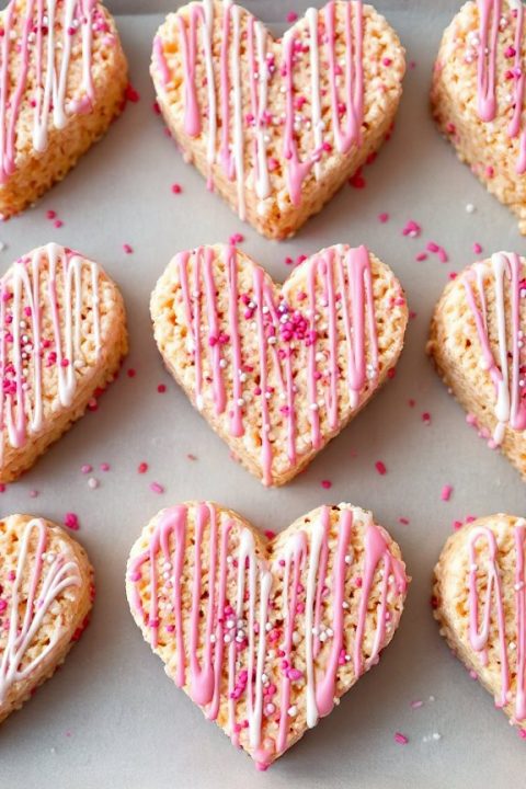 ? Get creative in the kitchen this Valentine’s Day with these 10 irresistible heart-shaped snacks! Perfect for kids, parties, or a special someone. ?✨ #ValentinePartyFood #ValentinesRecipes #HeartShapedTreats