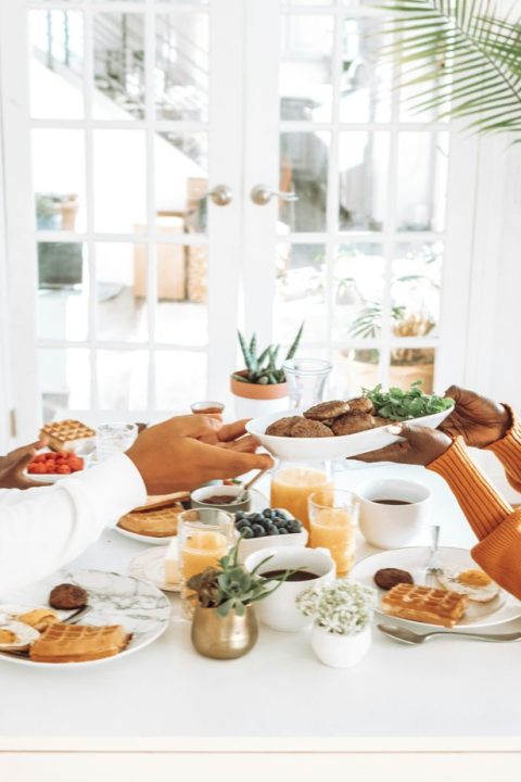 ?️ Calling all busy moms! Say goodbye to mealtime chaos and hello to meal planning mastery? Discover how to save time, money, and sanity with our meal planning tips tailored just for you! ?