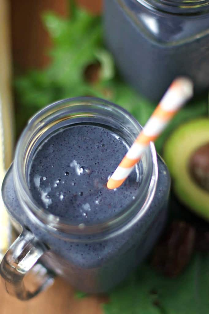 Kale Avo-Berry Smoothie