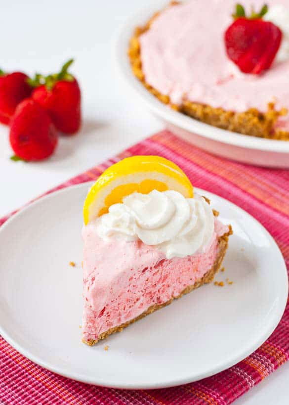 Frozen Strawberry Lemonade Pie