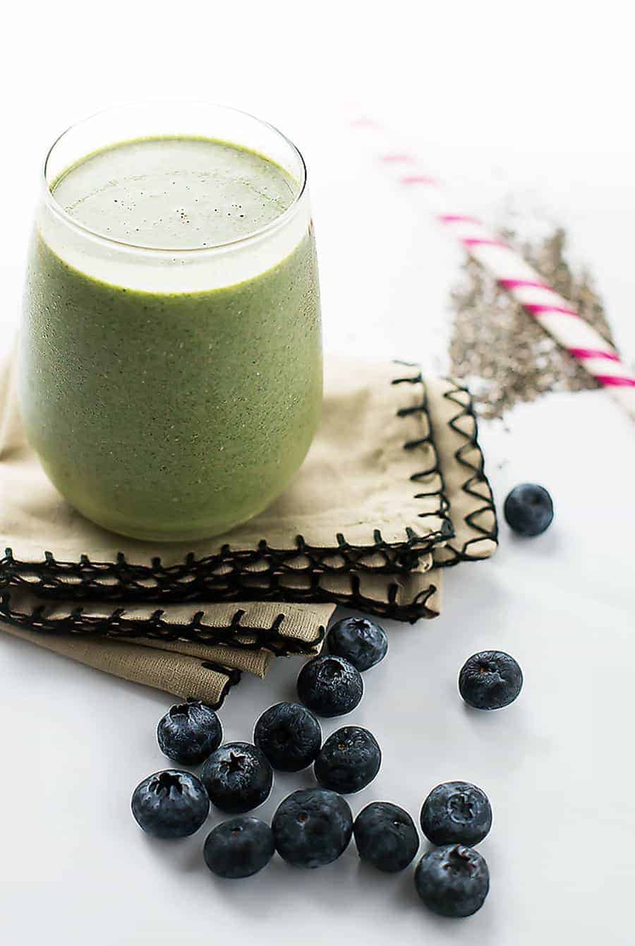 Low Carb Green Smoothies