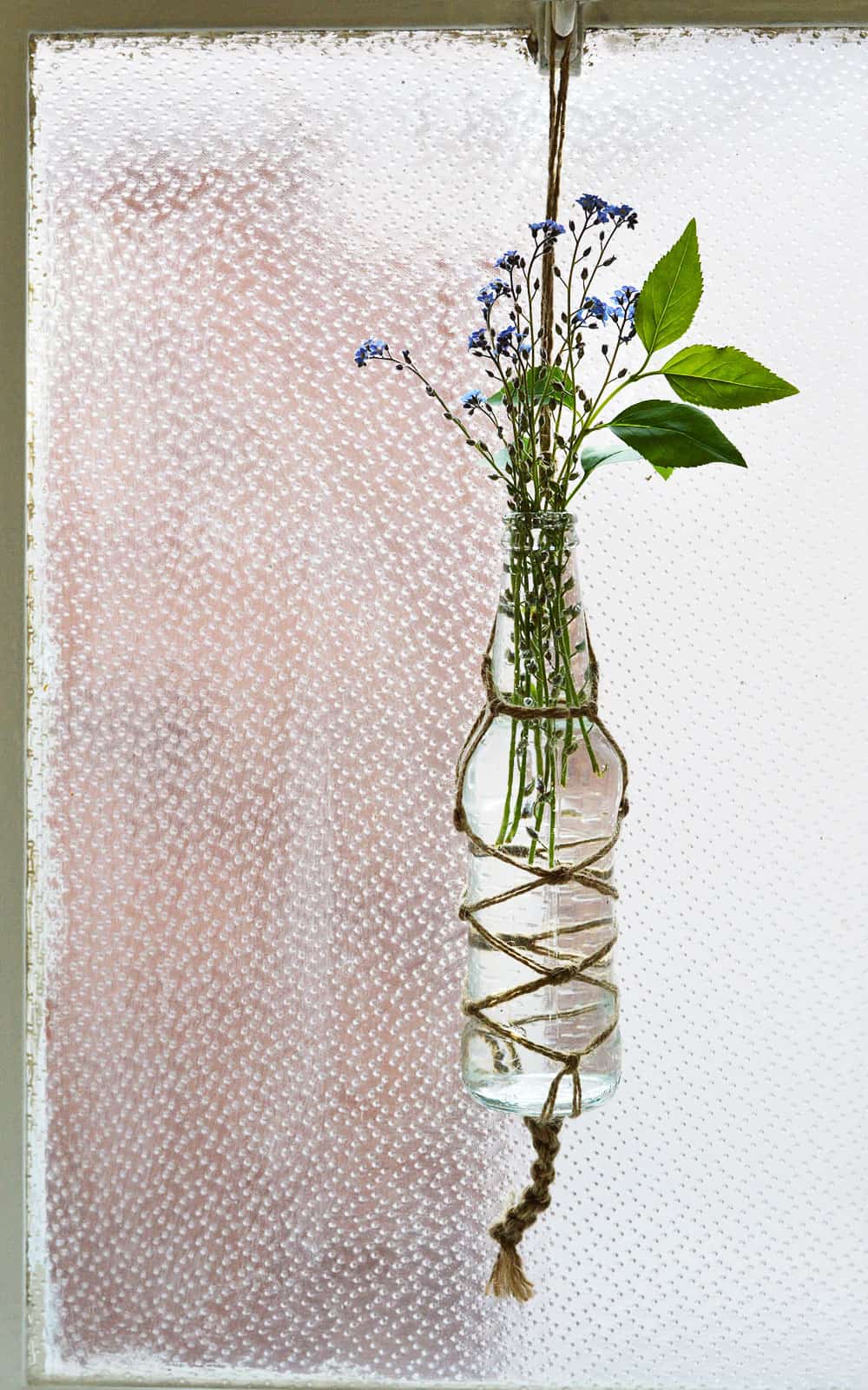 DIY MACRAME BOTTLE VASES