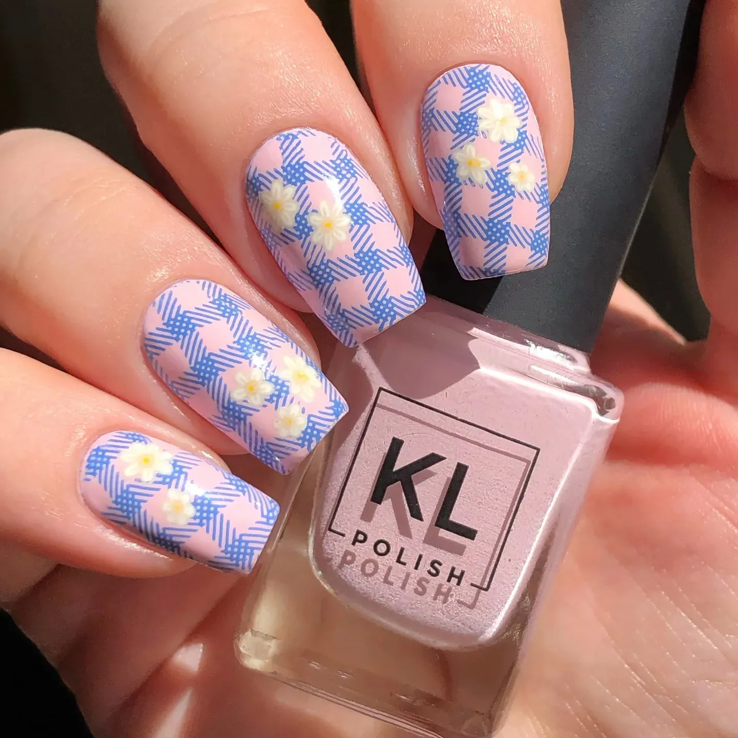 Soft pink and blue plaid with tiny daisy details — this one’s giving “spring picnic” meets “’90s notebook doodles,” and we’re obsessed.