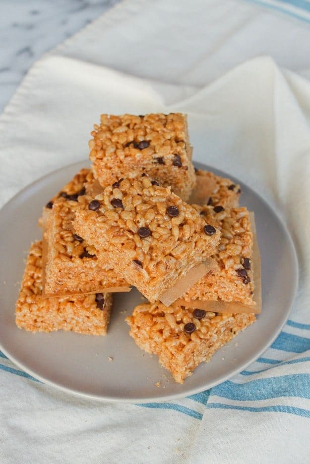 Brown Rice Crispy Treats (gluten-free + vegan)