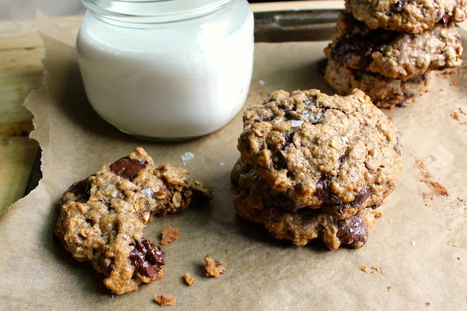 Dark Chocolate Almond Oatmeal Cookies with Sea Salt