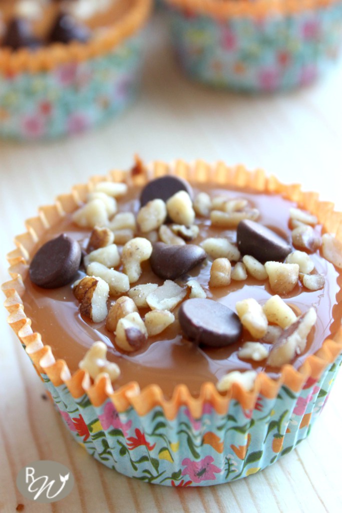 The only thing better than a mini chocolate cheesecake is a mini chocolate cheesecake drizzled with salted caramel. I say no more!