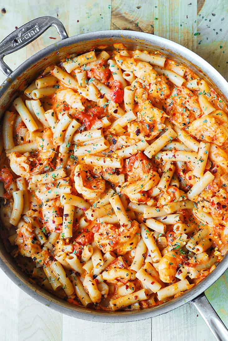 Spicy Shrimp Pasta in Garlic Tomato Cream Sauce