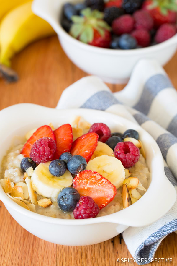 Want to know the secret to DELICIOUS oatmeal? Make it the night before using this recipe!