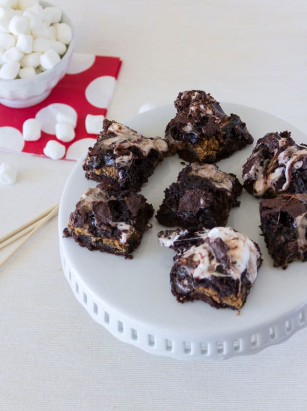 S’Mores Gooey Cake