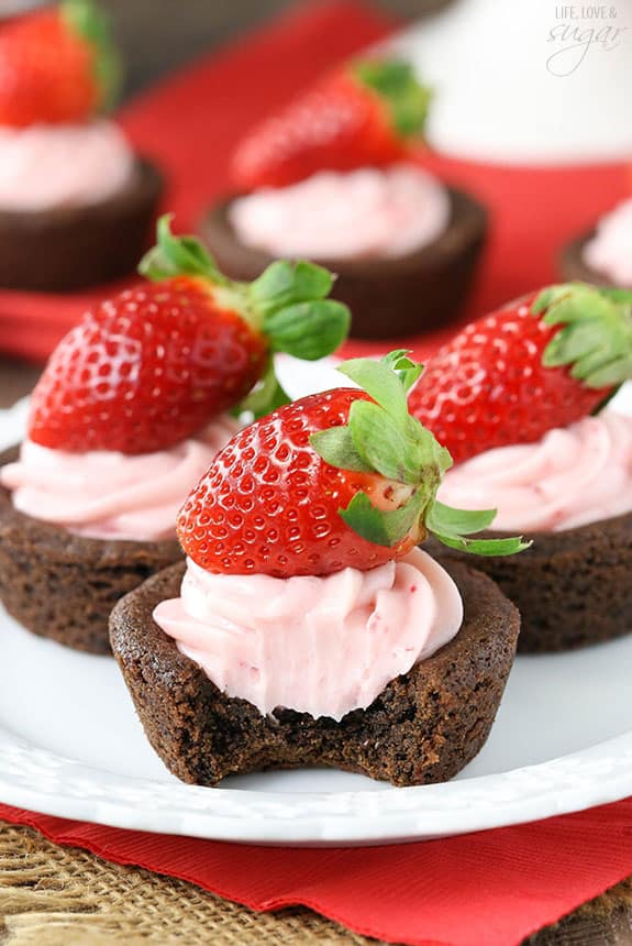 Strawberry Cheesecake Chocolate Cookie Cups