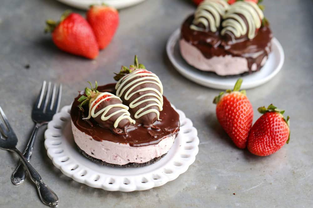 Mini Chocolate-Covered Strawberry Cheesecake