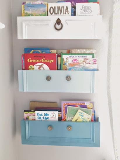 Repurpose your old drawers into book storage 