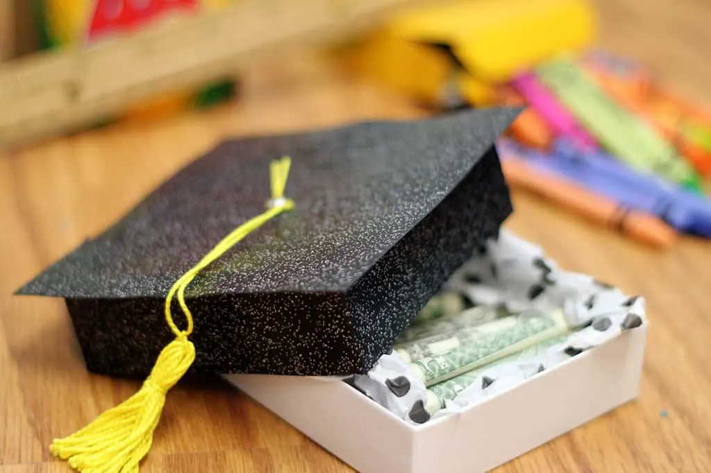 Graduation Gift Ideas: ConGRADulations! Gift Box